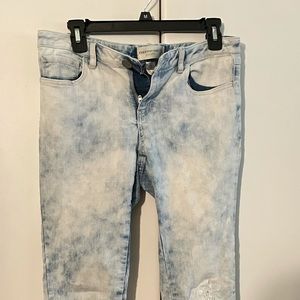 Distressed Skinny Jeans